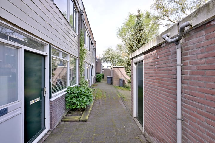 Bekijk foto 1 van Toutenburg 570