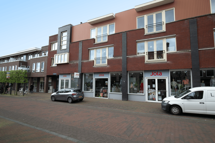 Bekijk foto 1 van De Henschoterhof 21