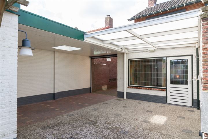 Bekijk foto 33 van Schuttersstraat 22