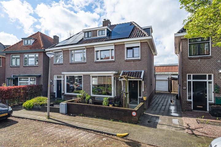 Bekijk foto 30 van Geraniumstraat 21