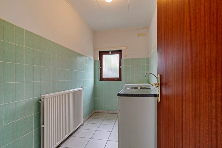 Foto 18 van Moersluisstraat 4