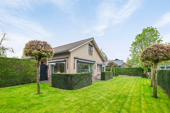 Foto 33 van Moersluisstraat 4