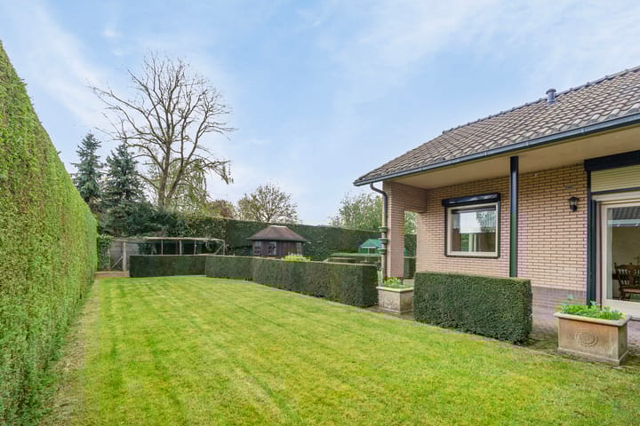 Foto 36 van Moersluisstraat 4