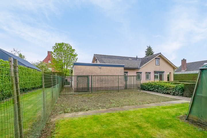 Foto 40 van Moersluisstraat 4