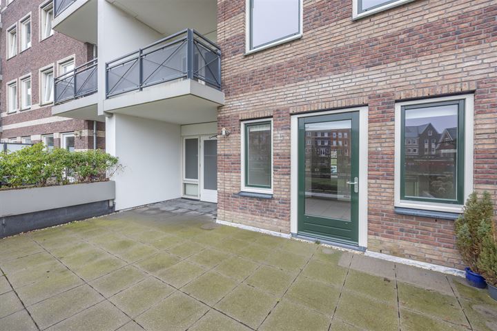 Bekijk foto 31 van Beatrixstraat 61