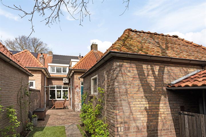 Bekijk foto 31 van Ruurlostraat 19