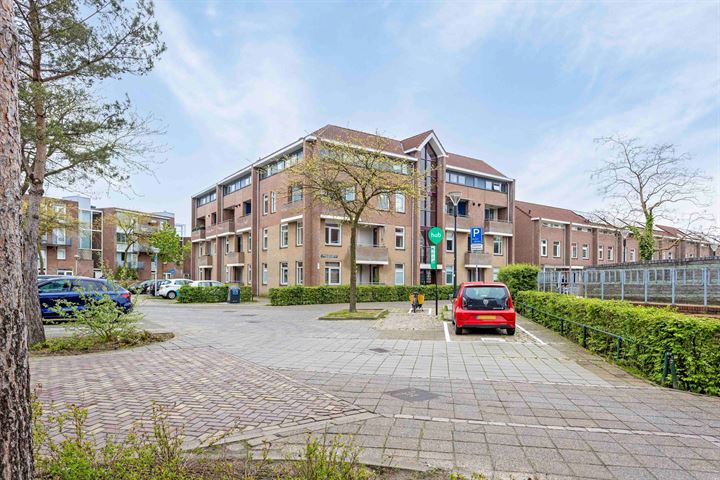 View photo 26 of Lodewijk Napoleonplein 24