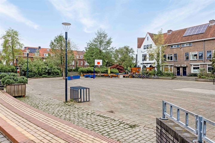 View photo 28 of Lodewijk Napoleonplein 24