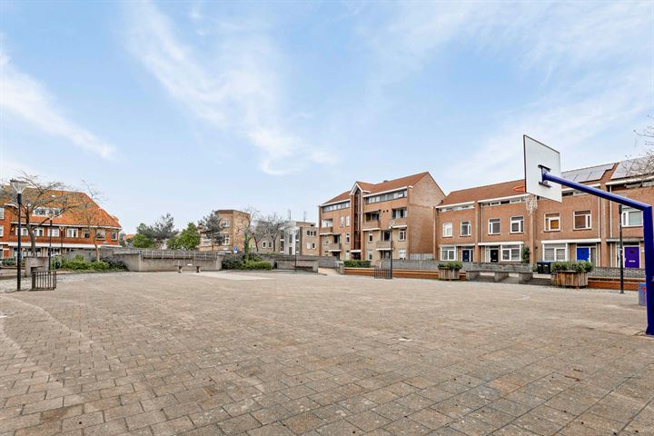 View photo 27 of Lodewijk Napoleonplein 24