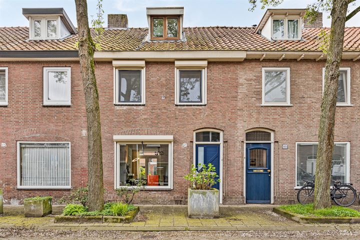 Bekijk foto 1 van Valkenierstraat 67