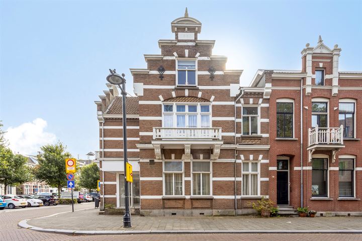 Bekijk foto 3 van Emmastraat 23-23A