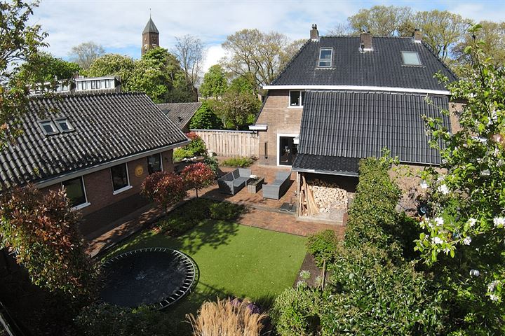 Bekijk foto 34 van Nieuwe Kerklaan 17