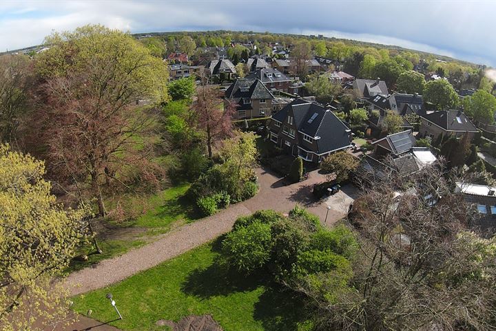 Bekijk foto 46 van Nieuwe Kerklaan 17