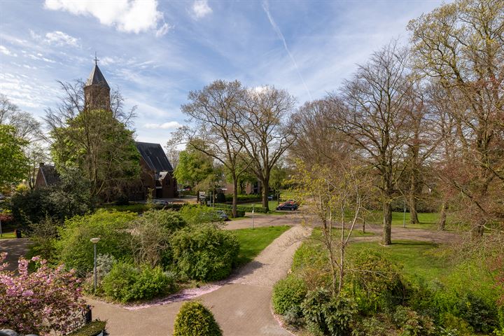 Bekijk foto 44 van Nieuwe Kerklaan 17