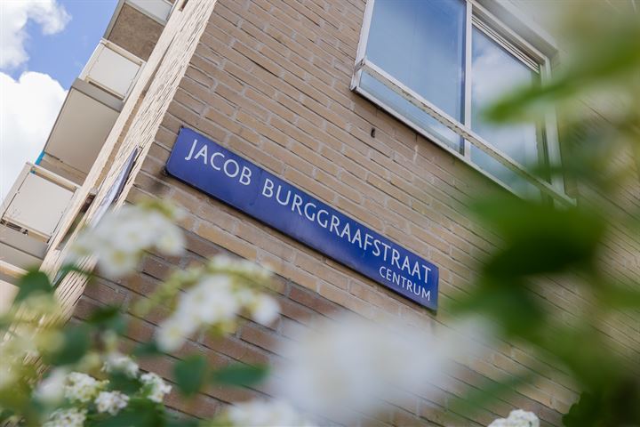 Bekijk foto 36 van Jacob Burggraafstraat 31