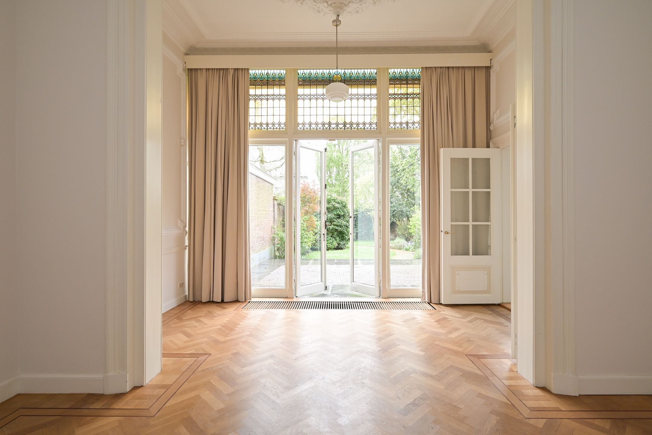 Foto 6 van Surinamestraat 30