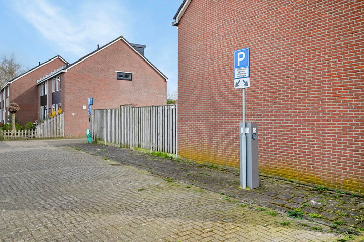 View photo 36 of Doorvaart 14