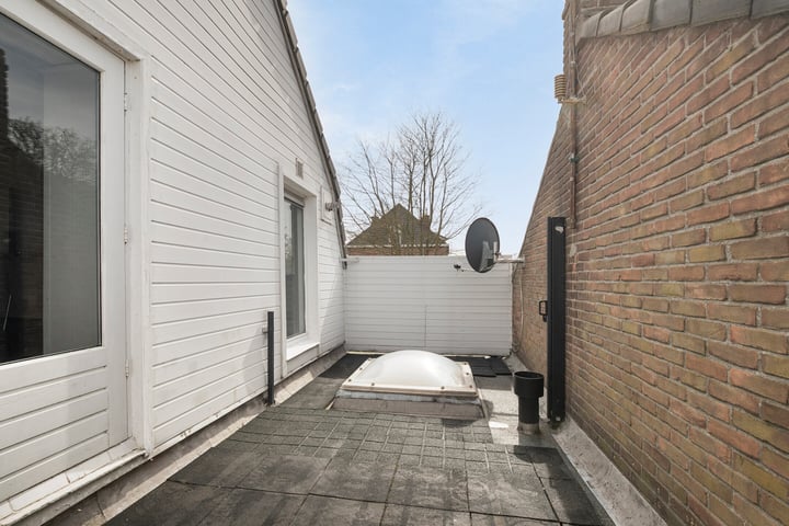 Bekijk foto 40 van Kersenlaan 2