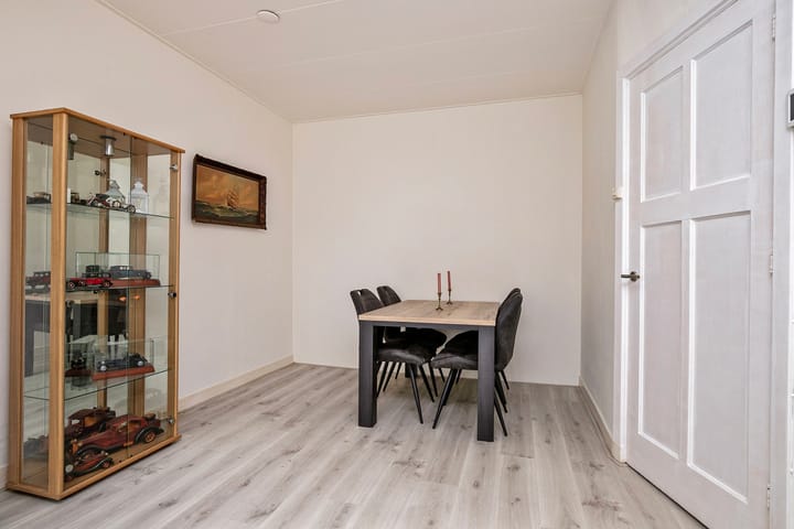 Foto 10 van Den Helderstraat 86