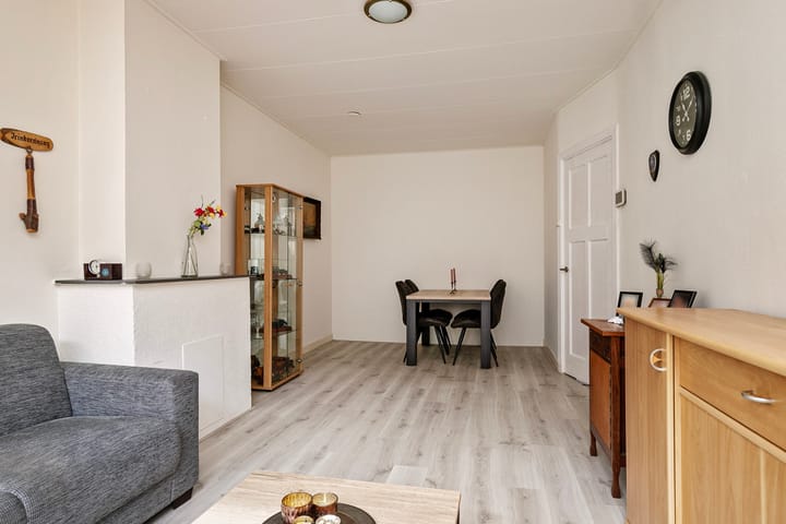 Foto 8 van Den Helderstraat 86