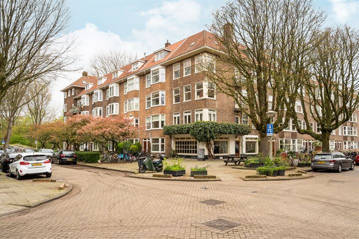 Bekijk foto 33 van Van Walbeeckstraat 33-B