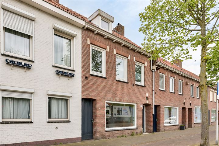 Bekijk foto 1 van Ringbaan-Oost 199