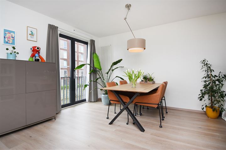 Bekijk foto 18 van Zuidmade 48