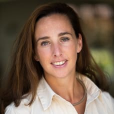 J.L.(Jo) Scheurwater-van Mourik - Commercieel Medewerker