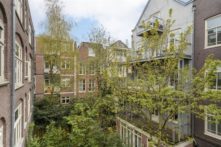 Bekijk foto 6 van Jan Bernardusstraat 7-II