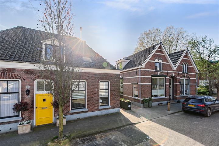 Bekijk foto 4 van Spoorstraat 41