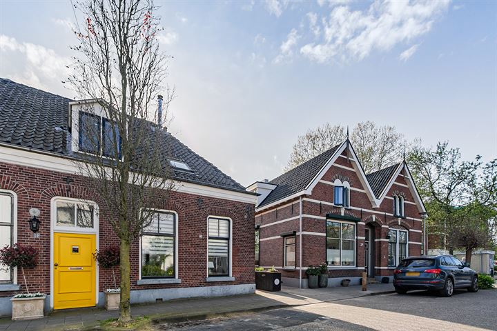 Bekijk foto 46 van Spoorstraat 41