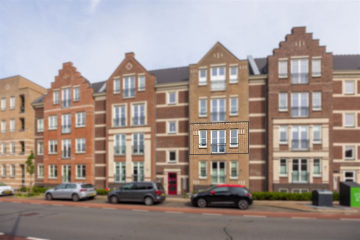 View photo 1 of Beatrixstraat 65