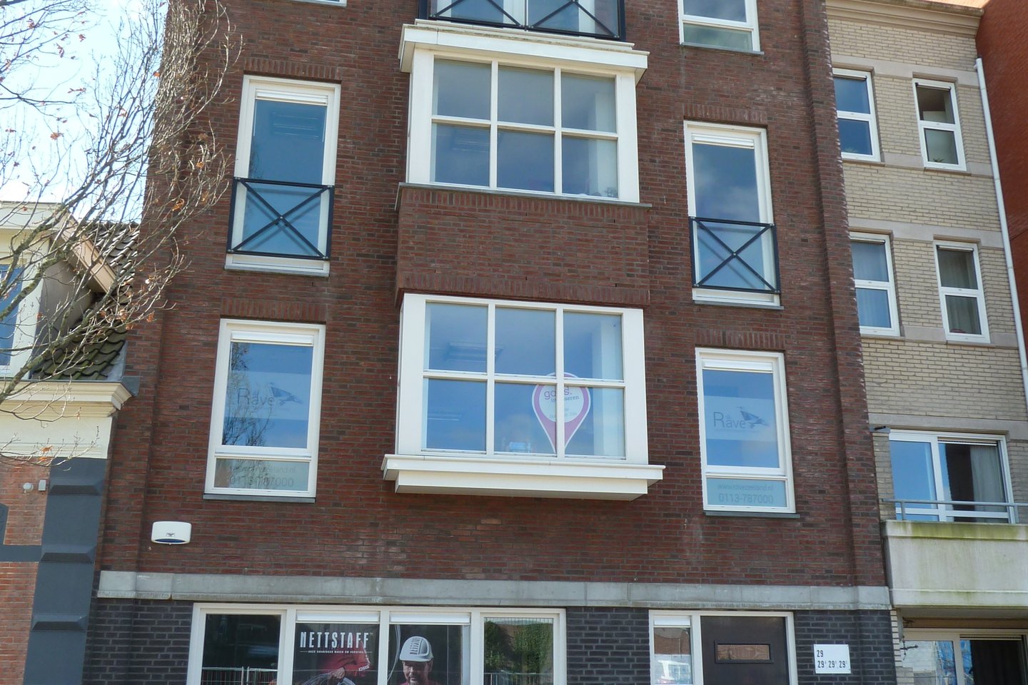 Bekijk foto 2 van v.d.Spiegelstraat 29