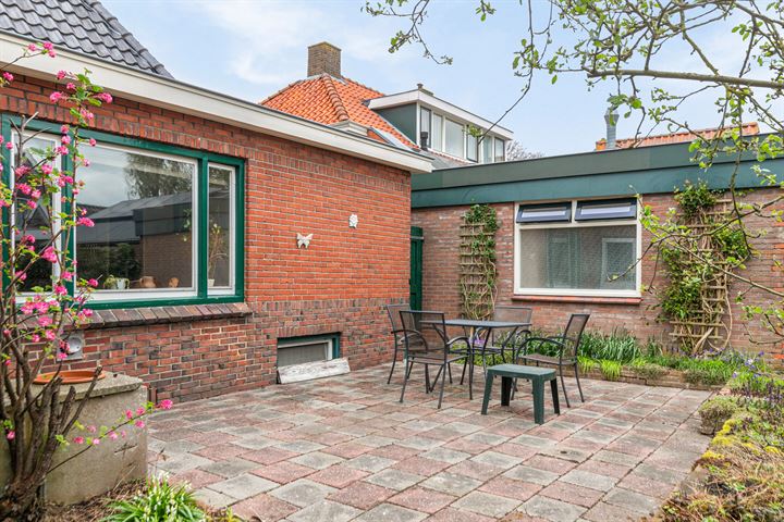 Bekijk foto 30 van Raadhuisstraat 6