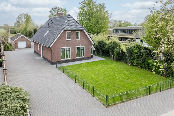 Bekijk foto 1 van Schoolstraat 44