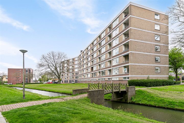 Bekijk foto 40 van van Godewijckstraat 267