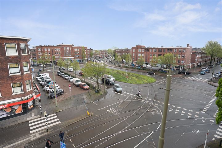 Bekijk foto 4 van Lorentzplein 30