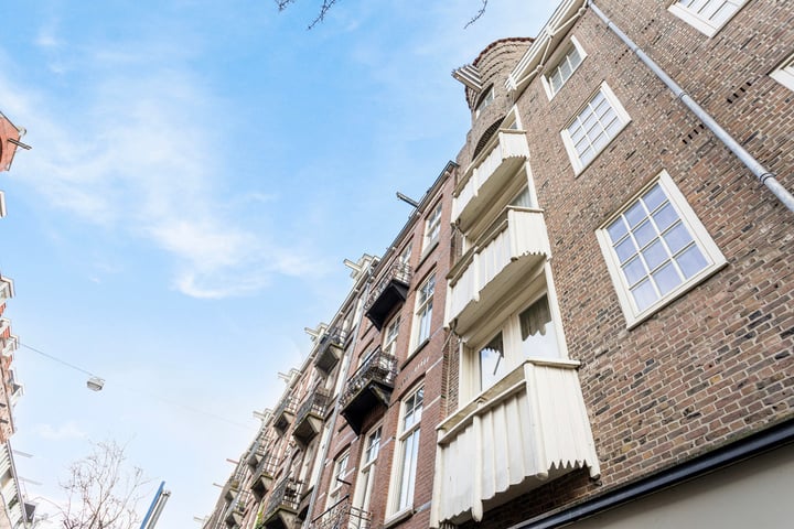 View photo 1 of Rustenburgerstraat 323-I