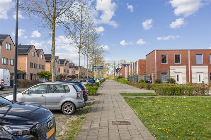 Bekijk foto 48 van Johannes Bosboomstraat 7