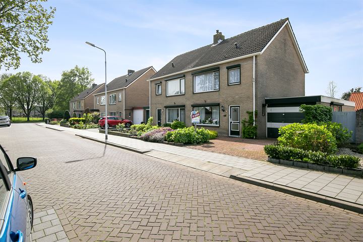 Bekijk foto 41 van Gistellisstraat 2