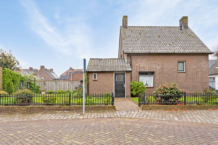 Bekijk foto 42 van Kruisstraat 8