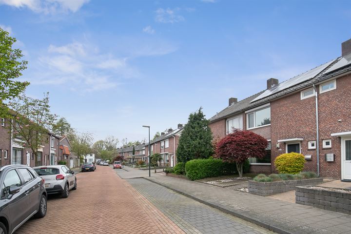 View photo 38 of Kerktorenstraat 58