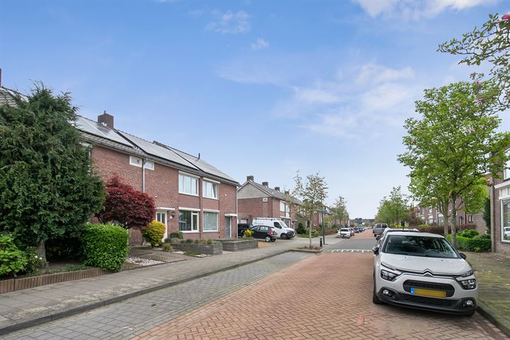 View photo 39 of Kerktorenstraat 58