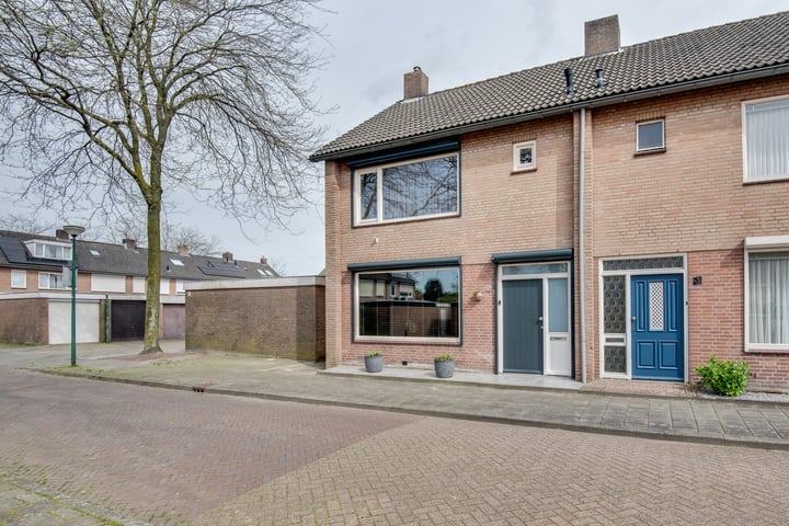 Bekijk foto 2 van Albert Cuypstraat 1