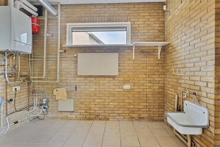 Bekijk foto 19 van Haaksbergerstraat 35