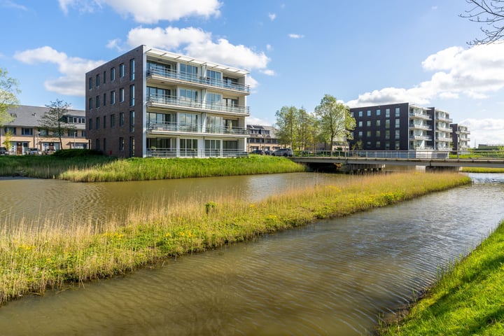 Bekijk foto 36 van Zilverschoonlaan 71