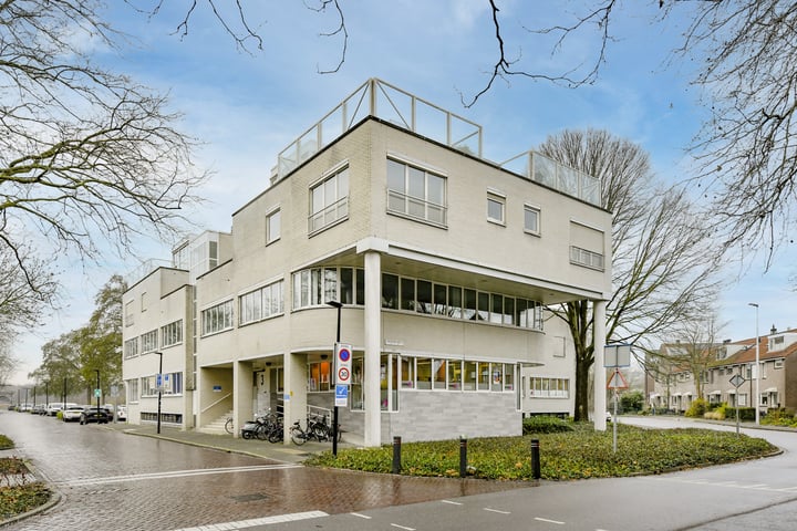 Laan Nieuwer-Amstel 3, Amstelveen