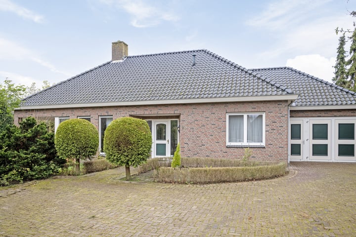 Bekijk foto 1 van Beekstraat 35-C