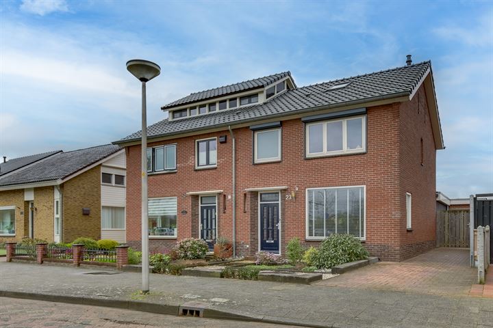 Bekijk foto 9 van Dokter Stokkersstraat 23