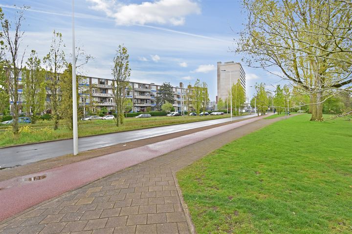 Bekijk foto 34 van Beethovenlaan 51